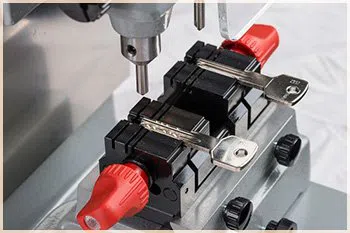 Elite Locksmith Services Milwaukee, WI 414-751-1872 Elite Locksmith Services Milwaukee, WI 414-751-1872 - 11-key-cutting