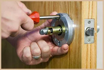Elite Locksmith Services Milwaukee, WI 414-751-1872 - 6-locks-replace